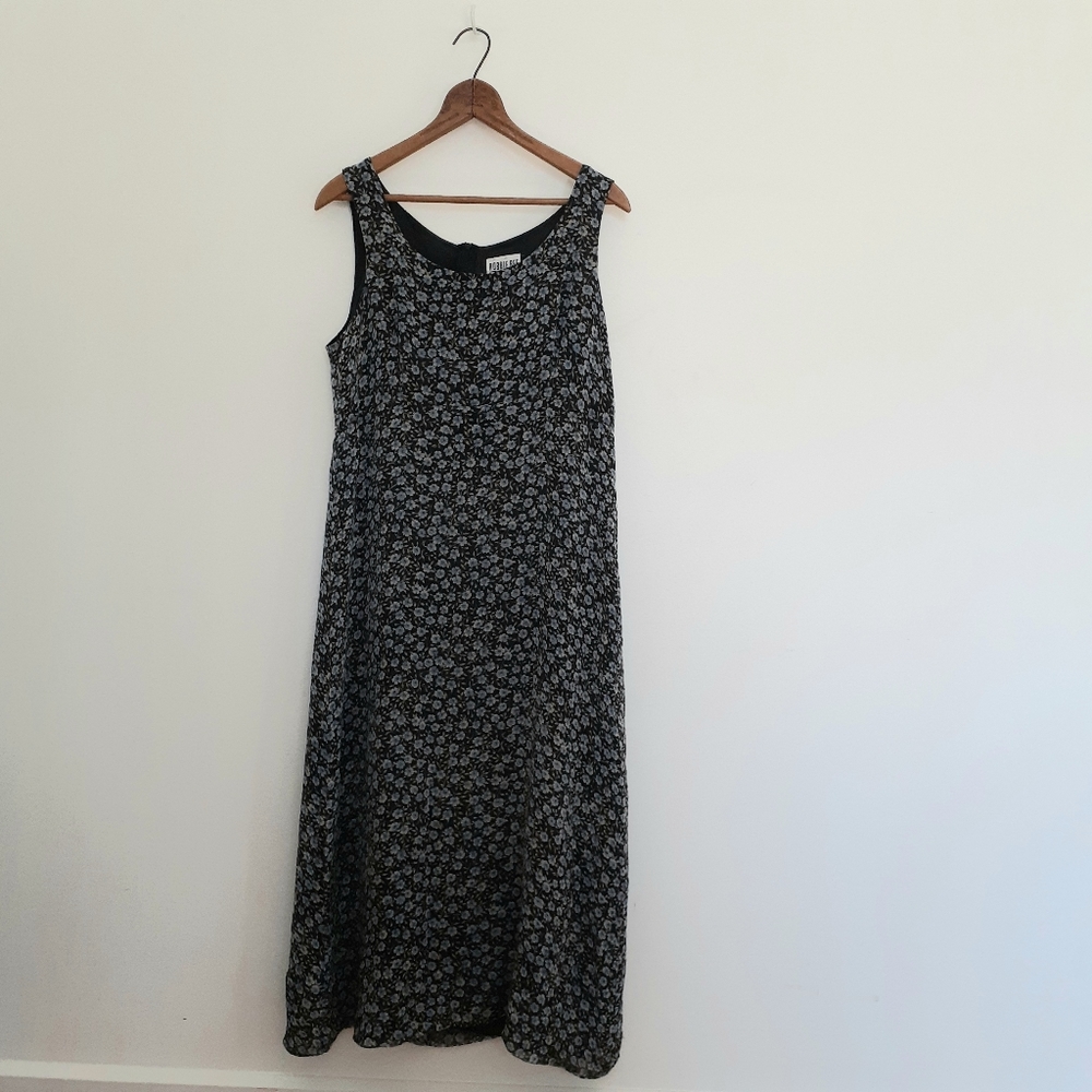 •Robbie Bee• Vintage 100% Silk Floral Dress